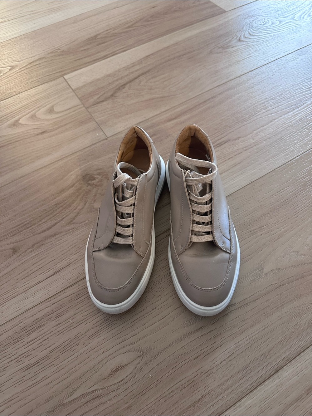 Women’s Neutral Leather Lace-Up Sneakers in Beige